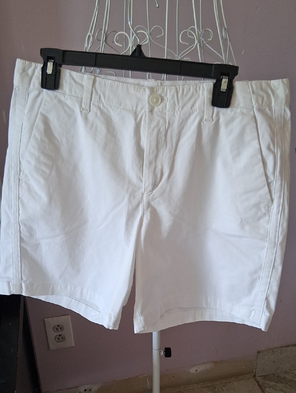 GAP White Cotton Bermuda Shorts